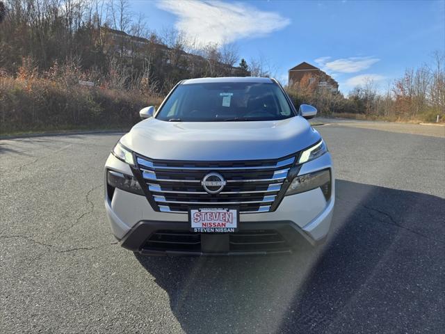 new 2025 Nissan Rogue car, priced at $33,000