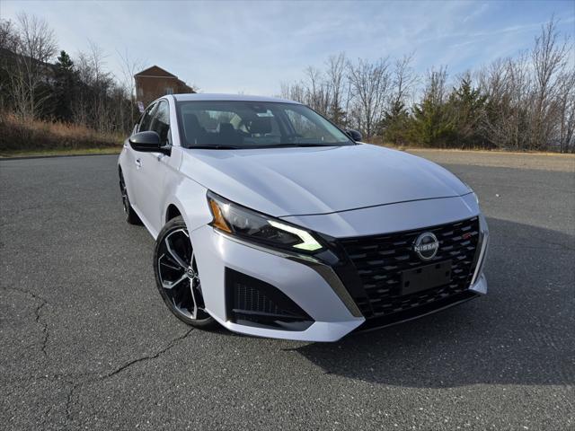 new 2025 Nissan Altima car, priced at $33,100