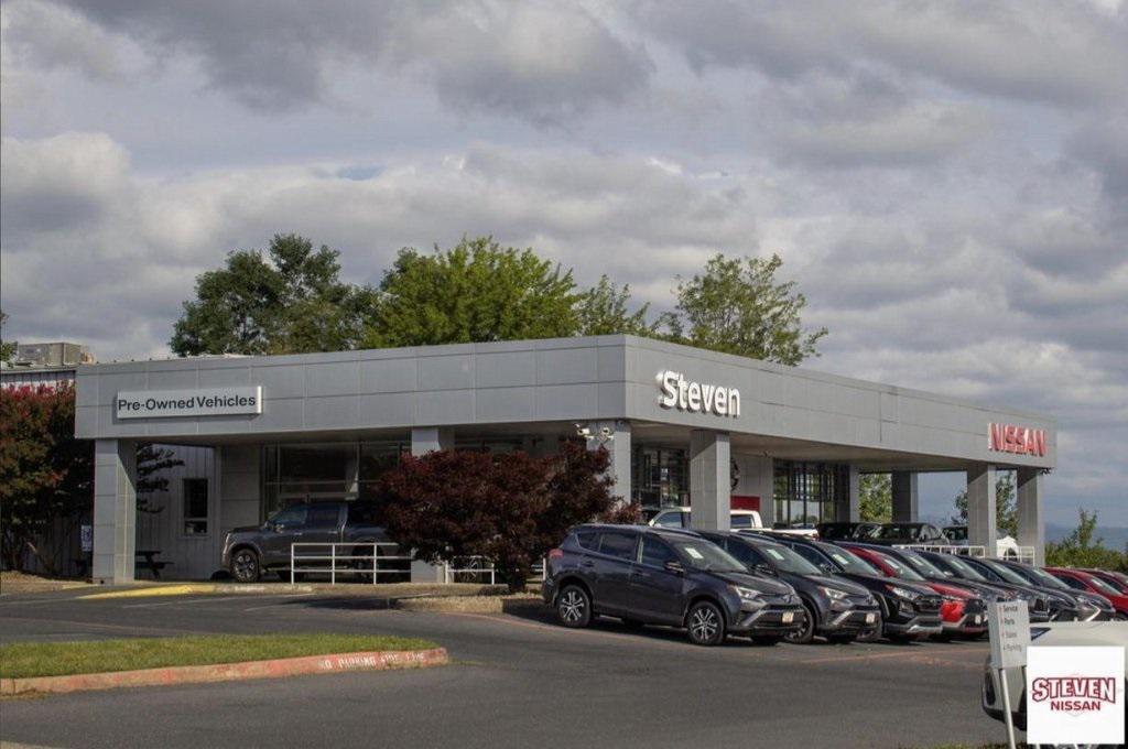 used 2018 Chevrolet Silverado 1500 car, priced at $13,423