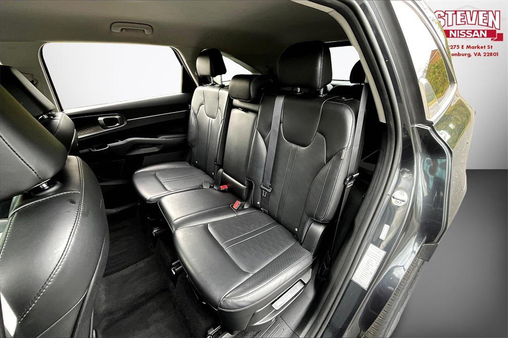 used 2024 Kia Sorento car, priced at $26,559