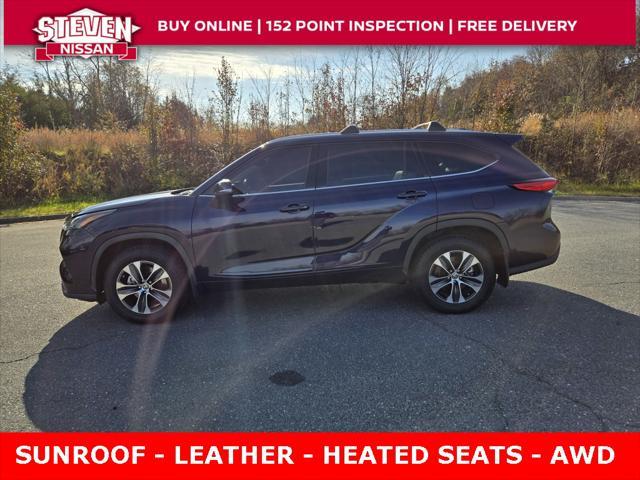 used 2022 Toyota Highlander car, priced at $33,925