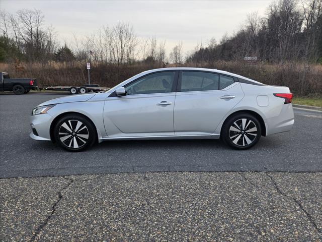 used 2022 Nissan Altima car, priced at $17,999