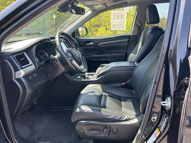used 2017 Toyota Highlander Hybrid car, priced at $23,769