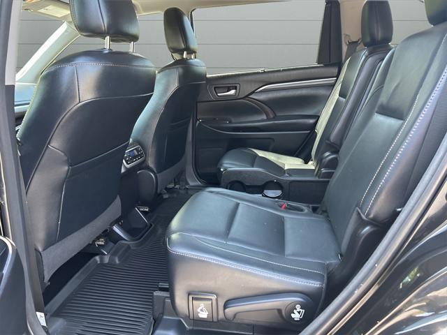 used 2017 Toyota Highlander Hybrid car, priced at $23,549