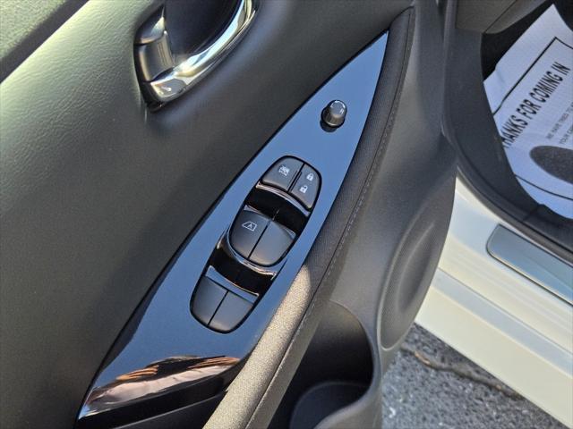 new 2025 Nissan Leaf car, priced at $27,614