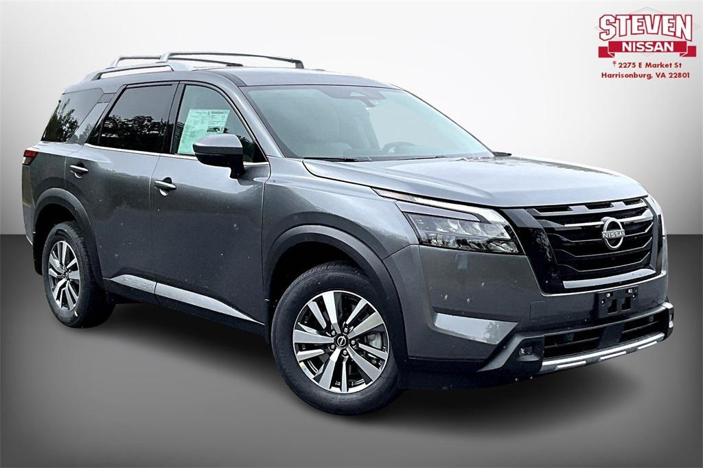 new 2025 Nissan Pathfinder car, priced at $38,739