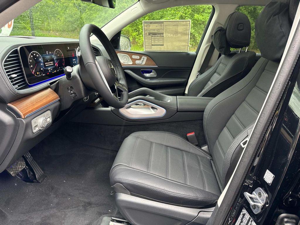 new 2025 Mercedes-Benz GLS 450 car, priced at $98,100