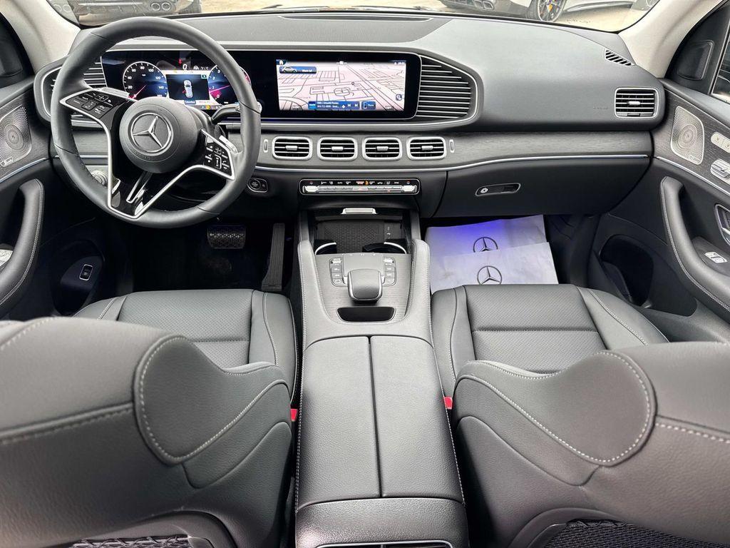 new 2025 Mercedes-Benz GLE 450 car, priced at $78,290