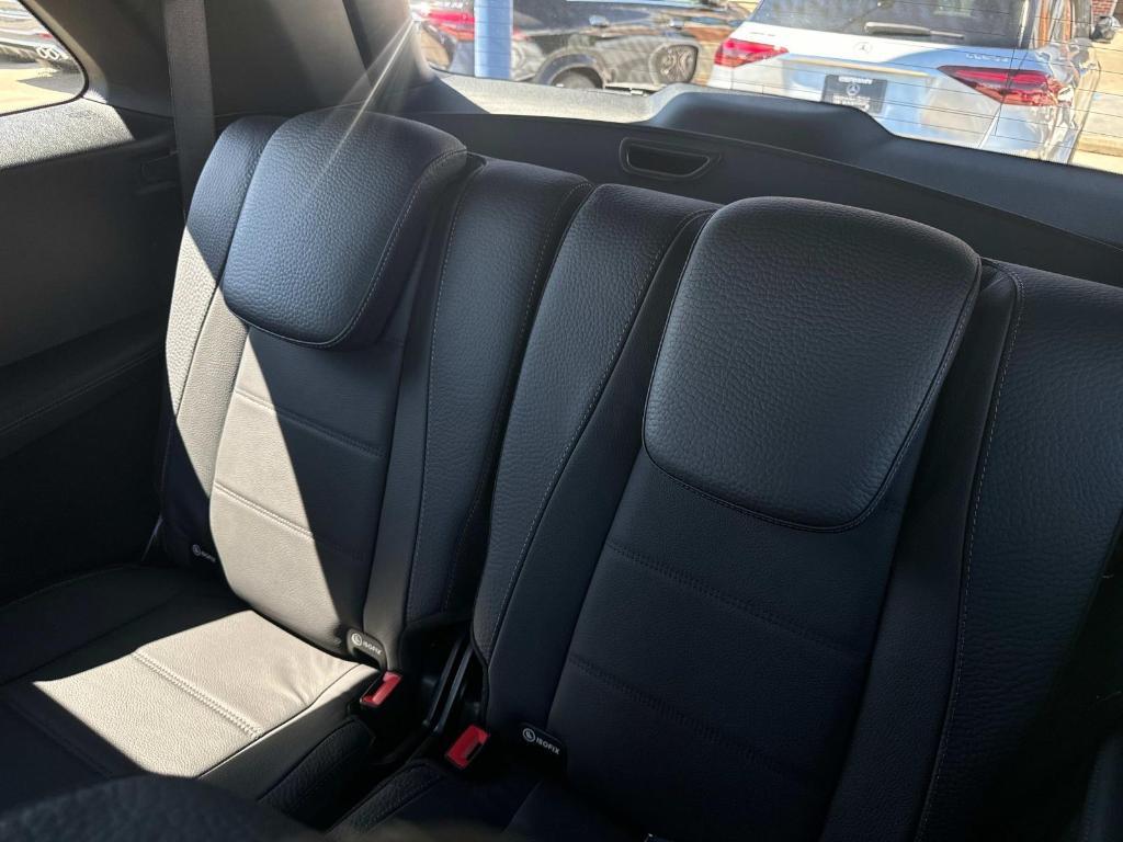 new 2025 Mercedes-Benz GLS 450 car, priced at $95,695
