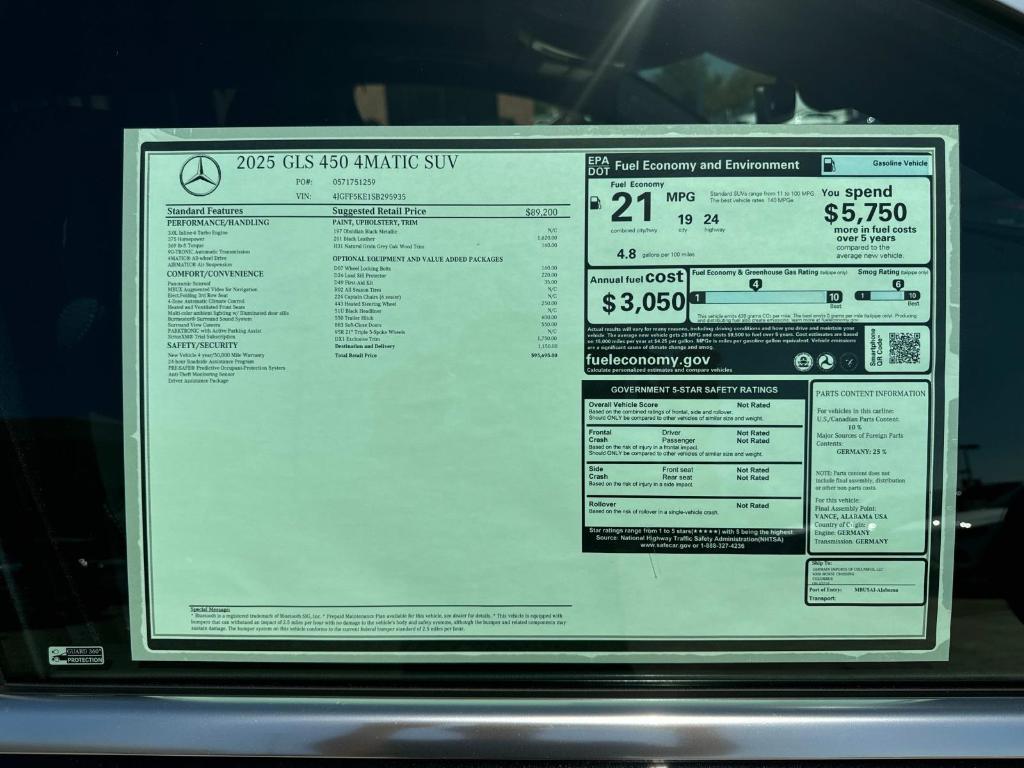 new 2025 Mercedes-Benz GLS 450 car, priced at $95,695
