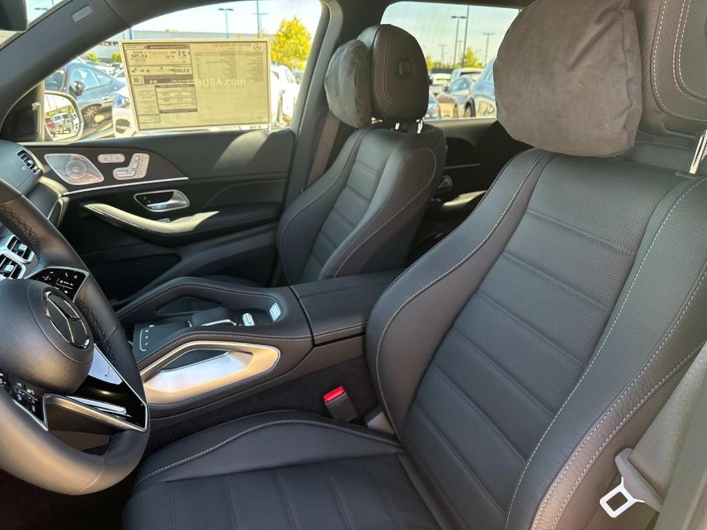 new 2025 Mercedes-Benz GLS 450 car, priced at $95,695