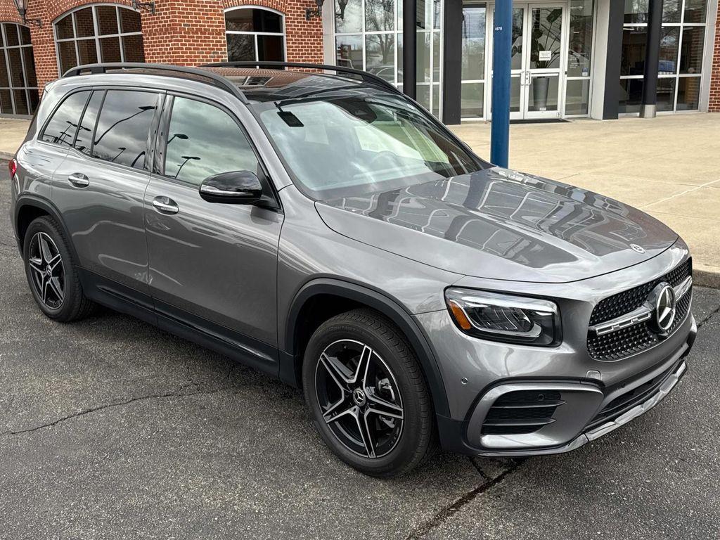 used 2025 Mercedes-Benz GLB 250 car, priced at $48,147