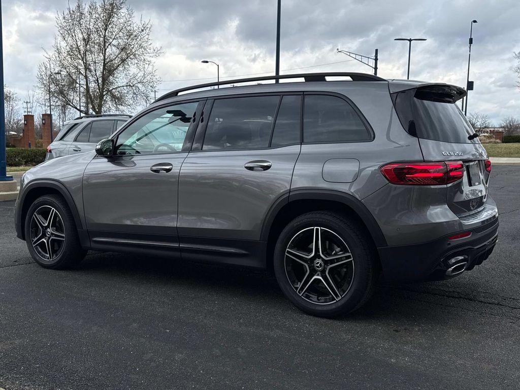 used 2025 Mercedes-Benz GLB 250 car, priced at $48,147