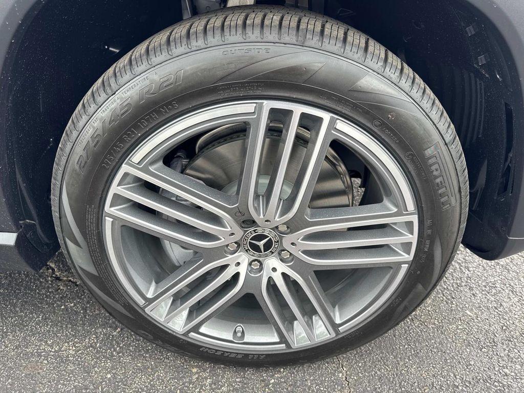 new 2025 Mercedes-Benz GLS 450 car, priced at $98,100