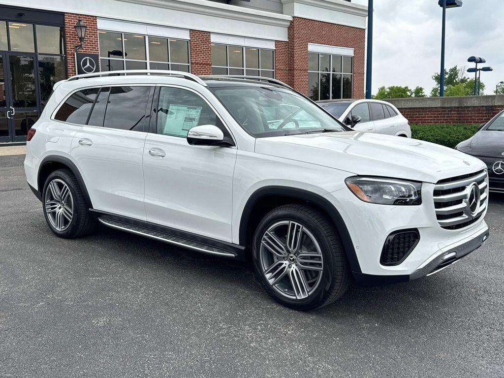 new 2025 Mercedes-Benz GLS 450 car, priced at $98,100