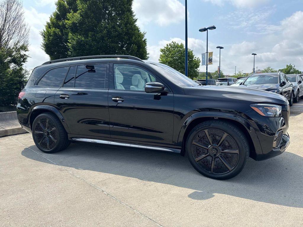 new 2025 Mercedes-Benz Maybach GLS 600 car, priced at $221,950