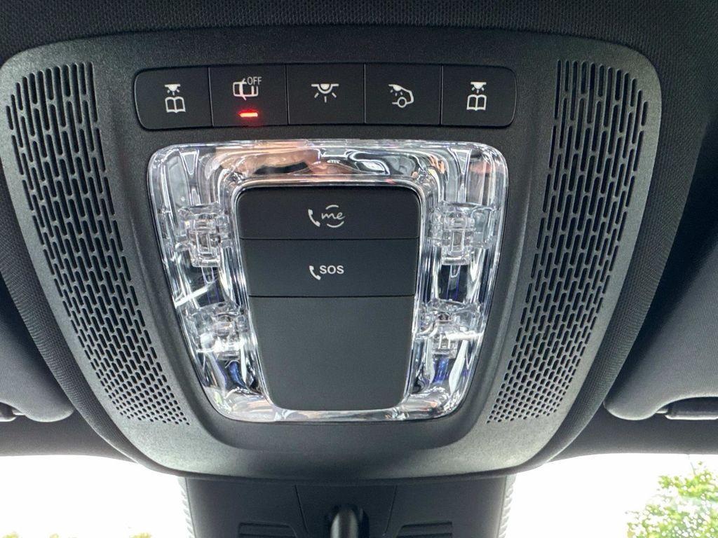 new 2025 Mercedes-Benz GLB 250 car, priced at $49,595