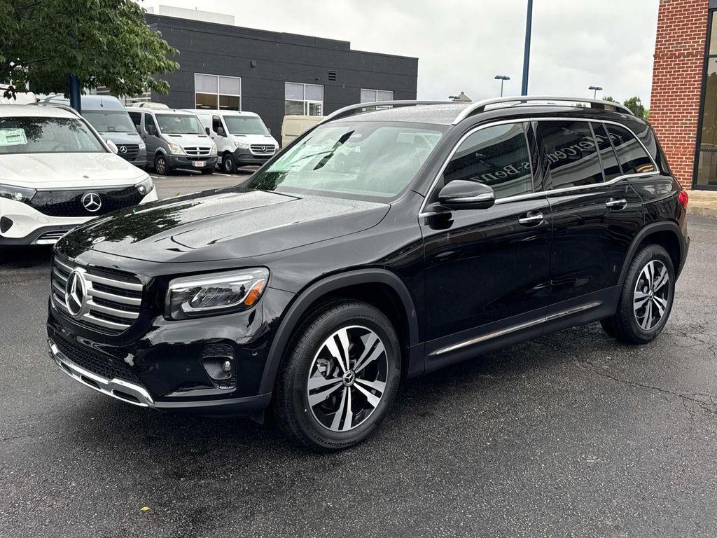 new 2025 Mercedes-Benz GLB 250 car, priced at $49,595