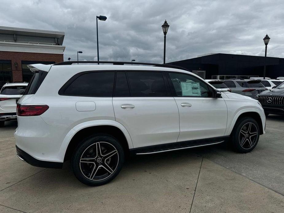 new 2025 Mercedes-Benz GLS 450 car