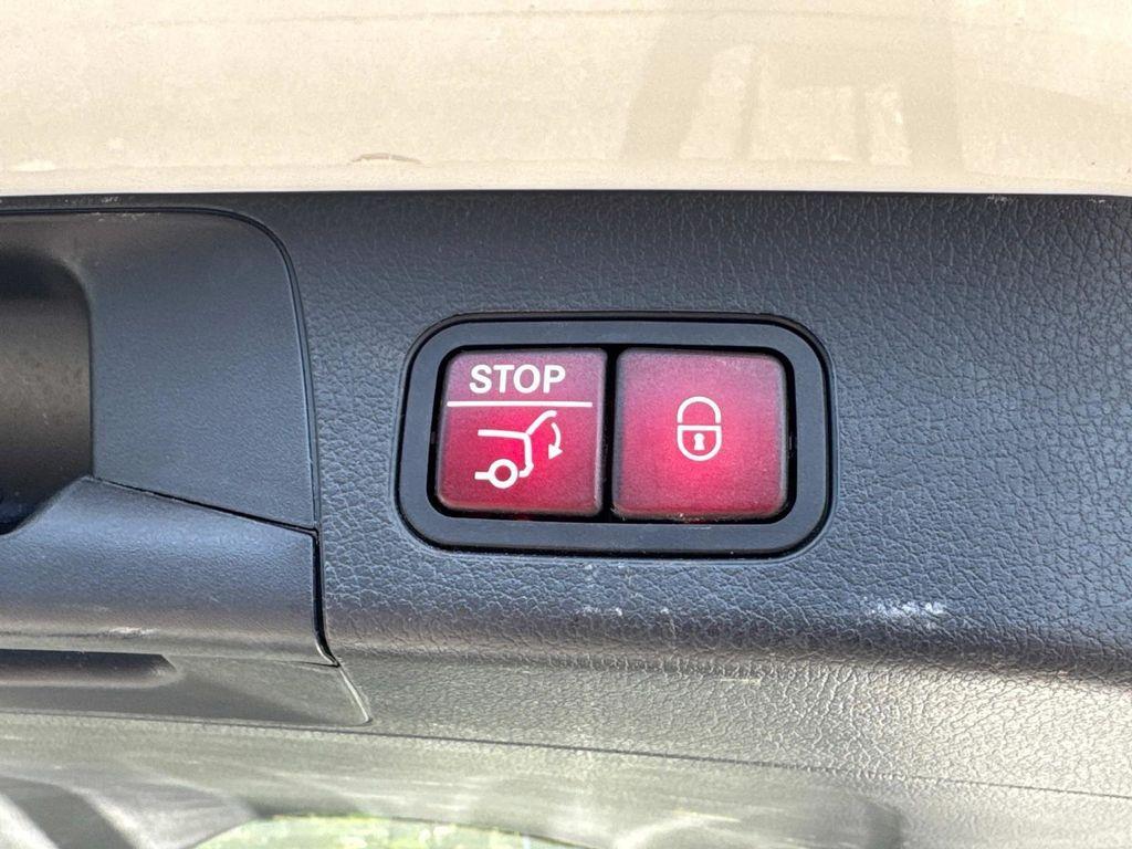 used 2021 Mercedes-Benz GLB 250 car, priced at $26,968