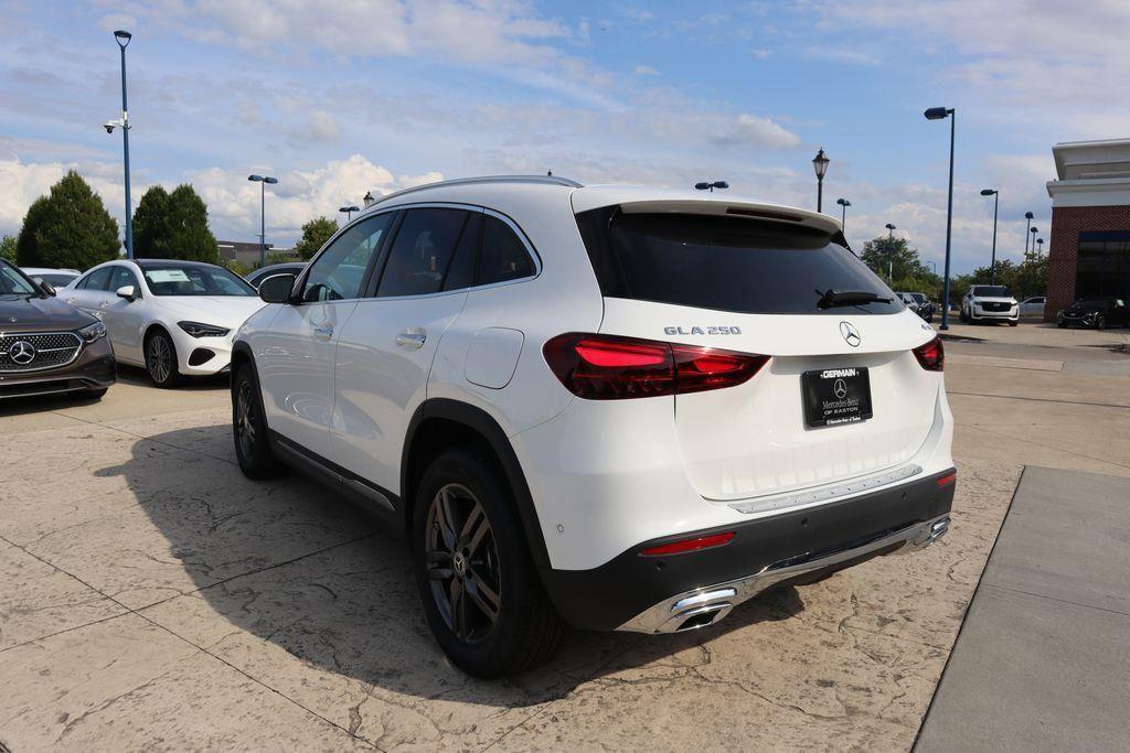 new 2025 Mercedes-Benz GLA 250 car