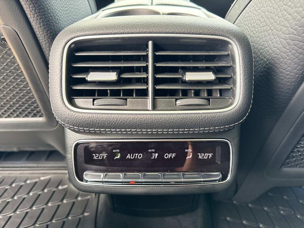 new 2025 Mercedes-Benz GLS 450 car