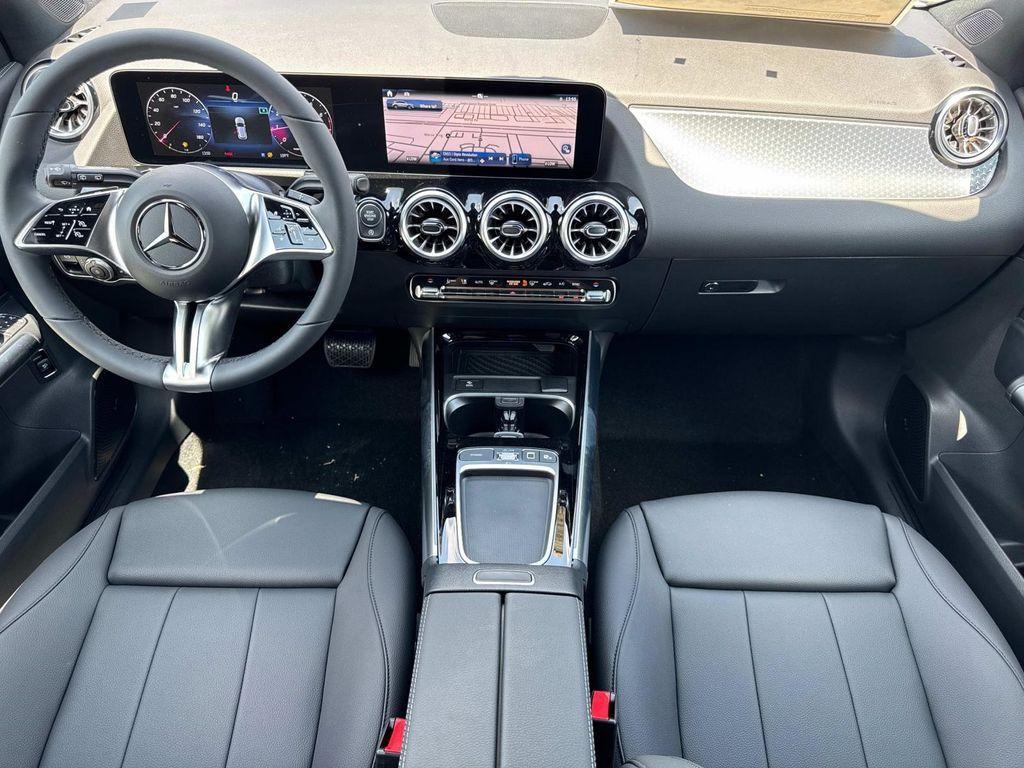 new 2025 Mercedes-Benz GLA 250 car, priced at $48,495