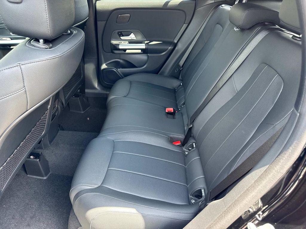 new 2025 Mercedes-Benz GLA 250 car, priced at $48,495