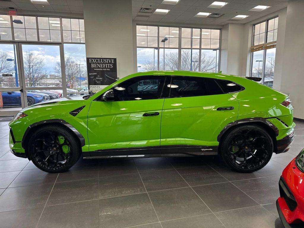 used 2024 Lamborghini Urus car, priced at $329,615