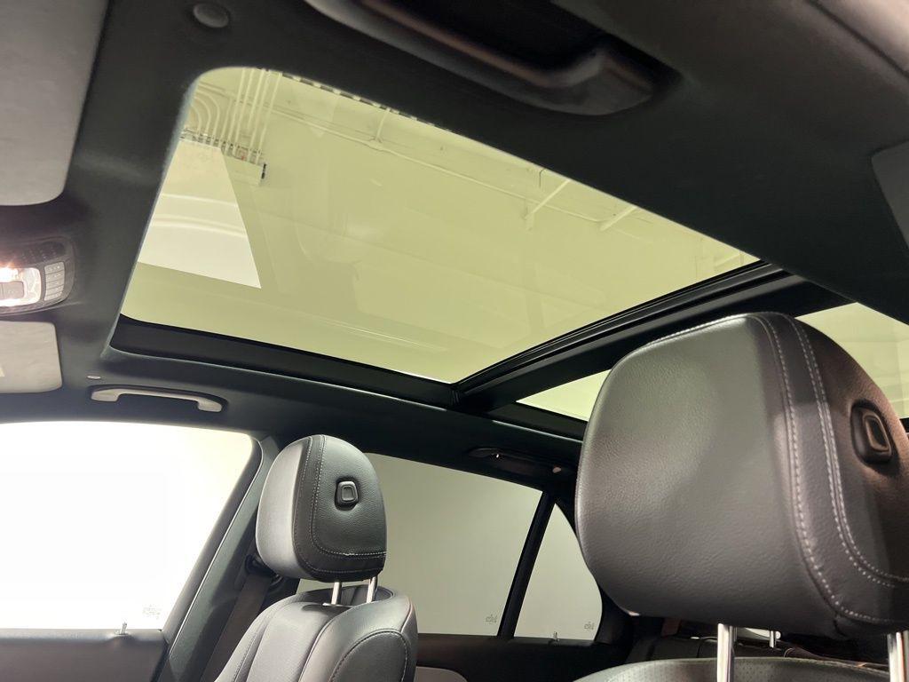 used 2020 Mercedes-Benz GLE 350 car, priced at $33,458