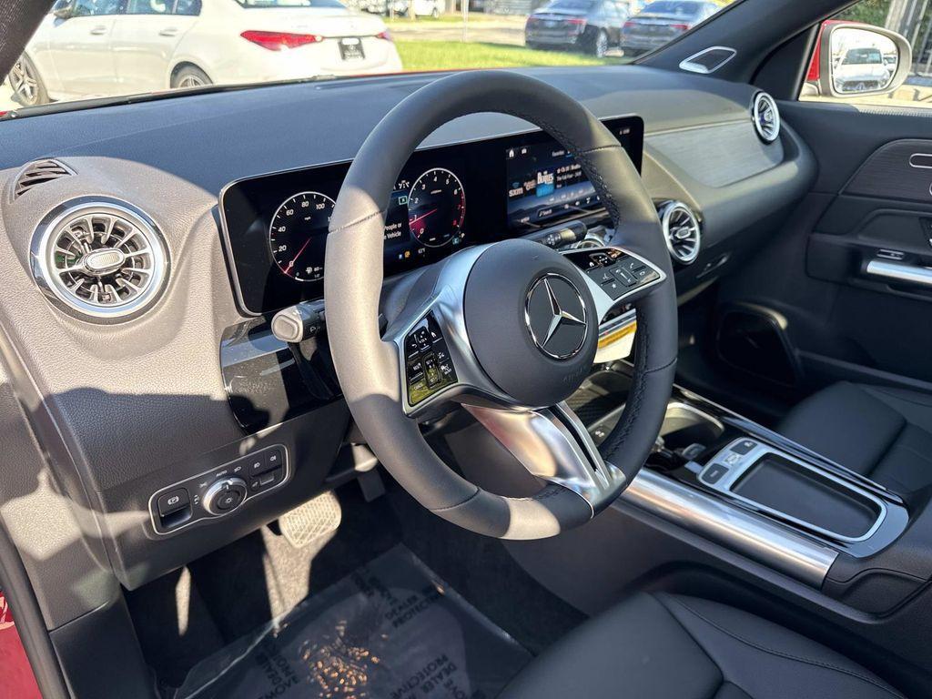 new 2026 Mercedes-Benz GLA 250 car, priced at $56,595