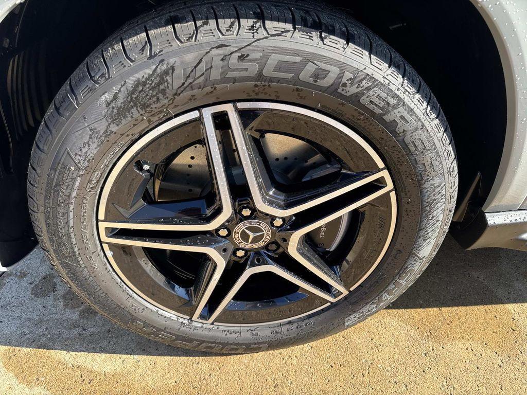 new 2026 Mercedes-Benz GLE 350 car, priced at $89,185