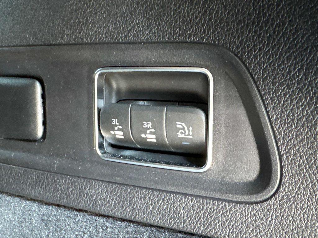 used 2025 Mercedes-Benz GLS 450 car, priced at $87,622