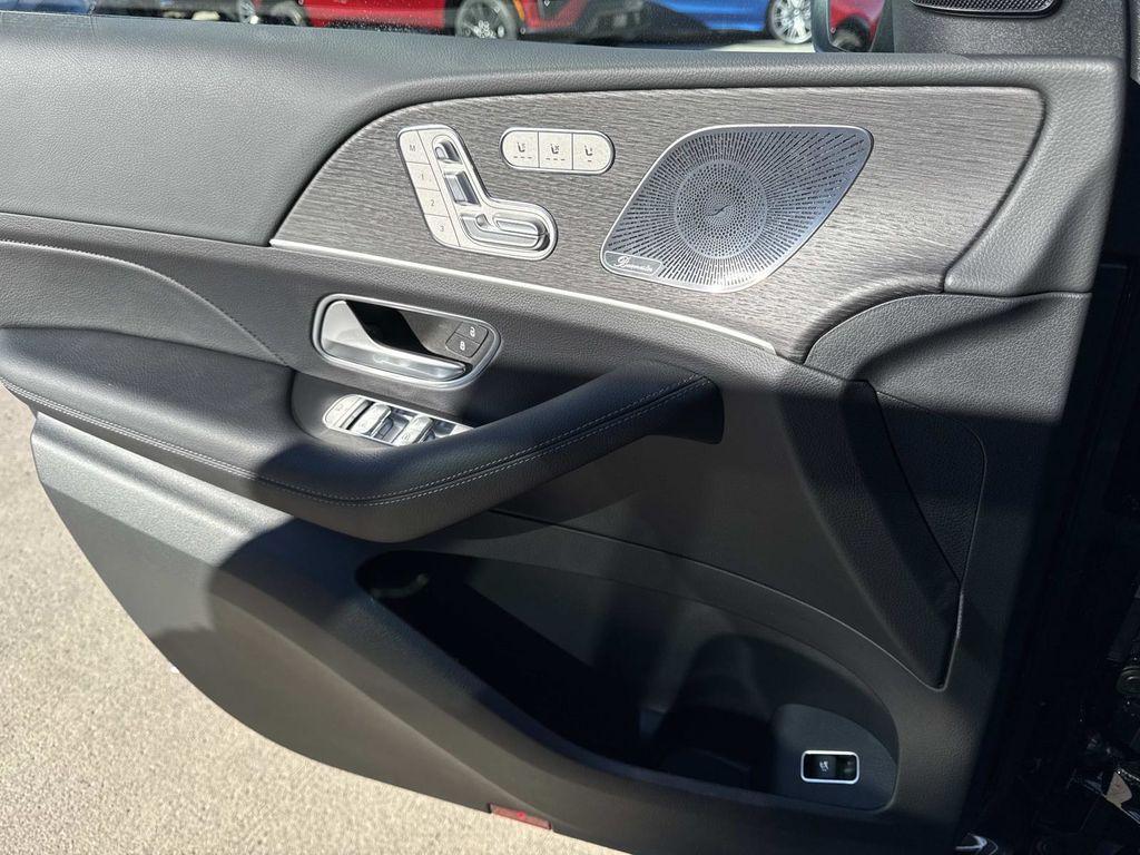 new 2026 Mercedes-Benz GLS 450 car, priced at $93,615