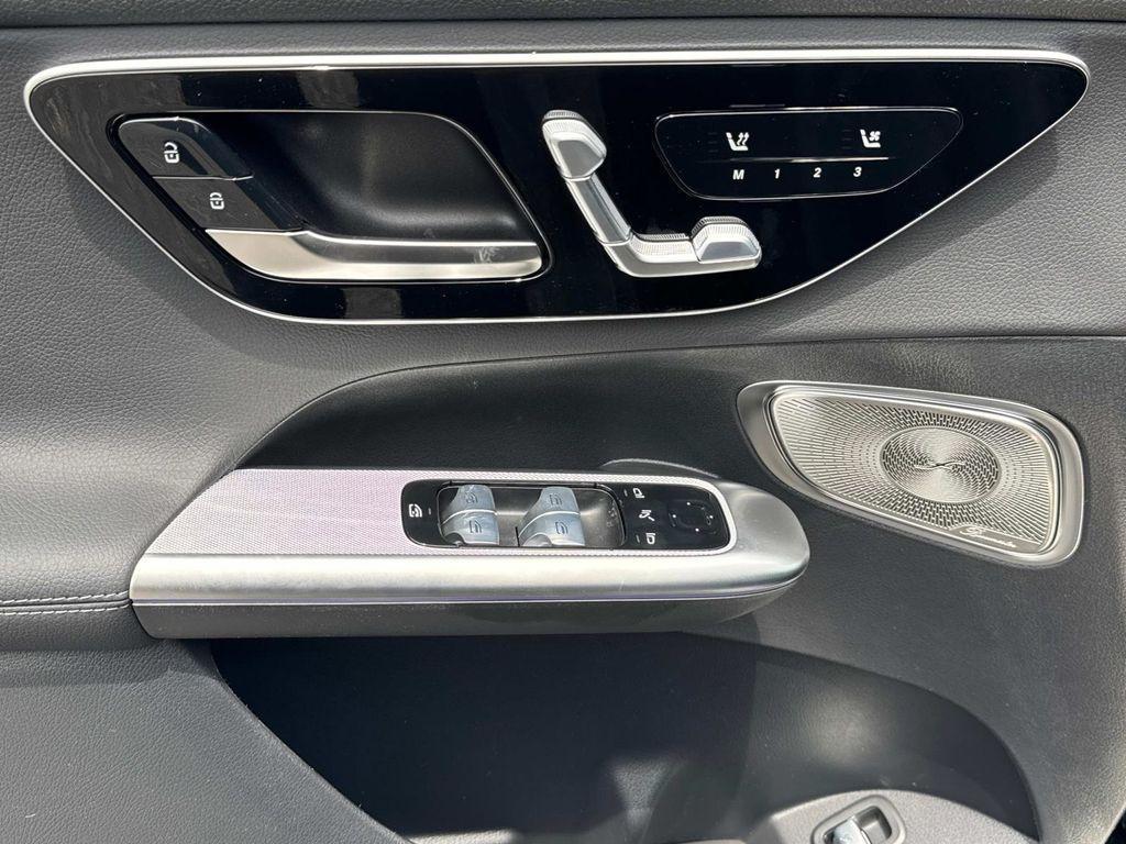 new 2025 Mercedes-Benz GLC 300 car, priced at $58,935