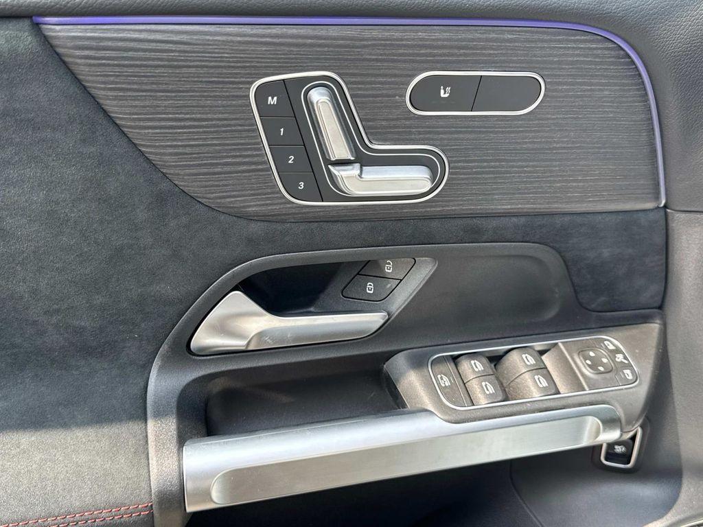 new 2025 Mercedes-Benz GLB 250 car, priced at $57,610