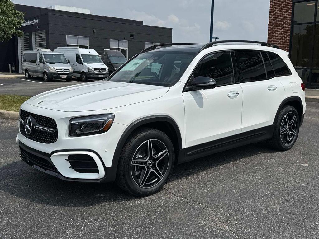 new 2025 Mercedes-Benz GLB 250 car, priced at $57,610