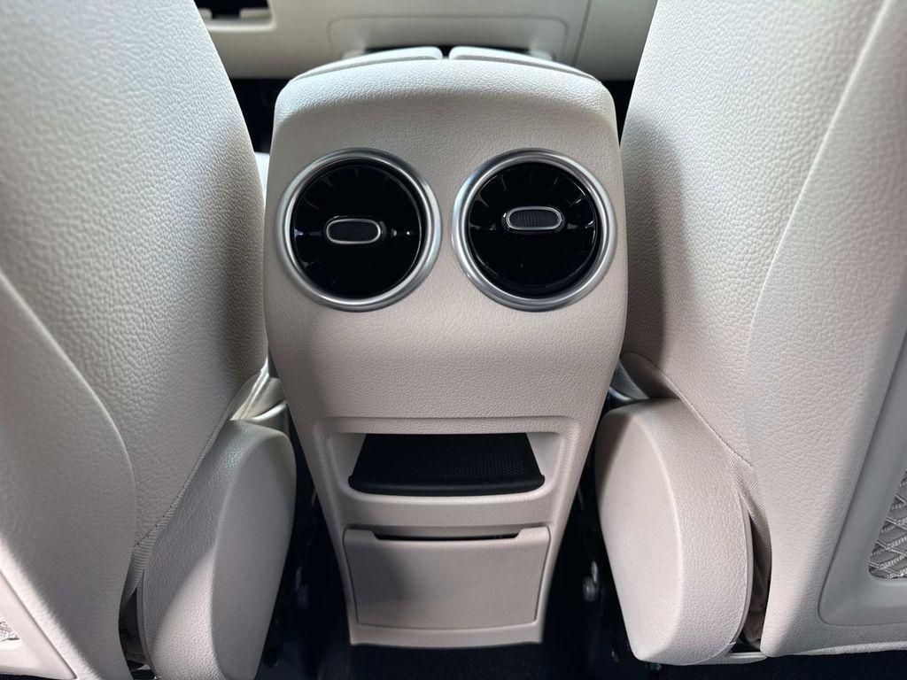 new 2025 Mercedes-Benz GLB 250 car, priced at $49,595
