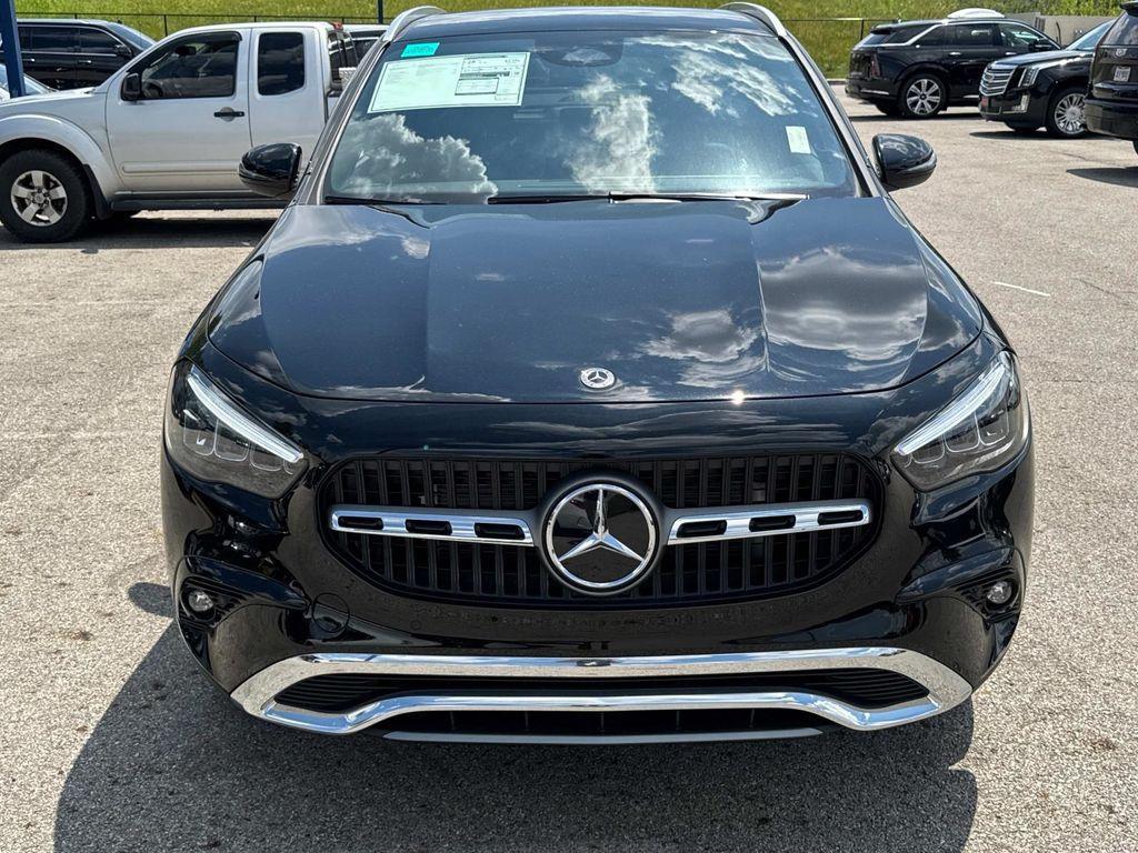 new 2025 Mercedes-Benz GLA 250 car, priced at $47,295