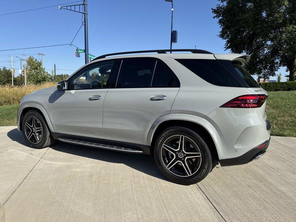 new 2026 Mercedes-Benz GLE 450 car, priced at $92,995