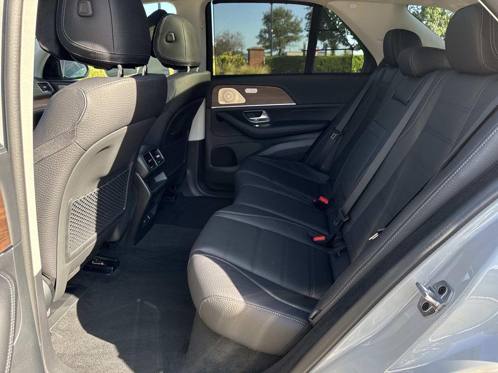 new 2026 Mercedes-Benz GLE 450 car, priced at $92,995