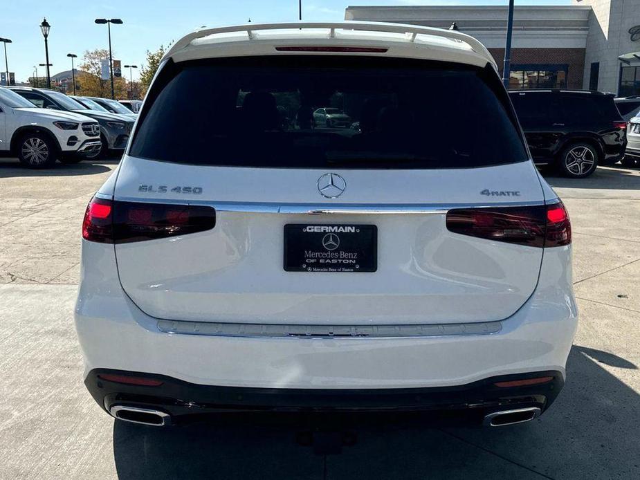 new 2025 Mercedes-Benz GLS 450 car