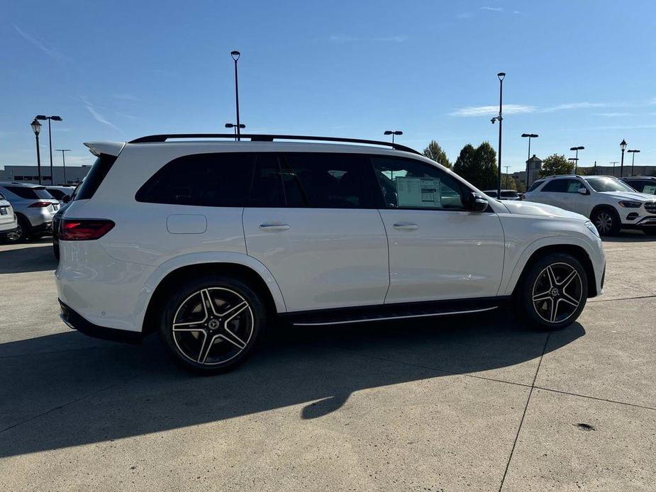 new 2025 Mercedes-Benz GLS 450 car