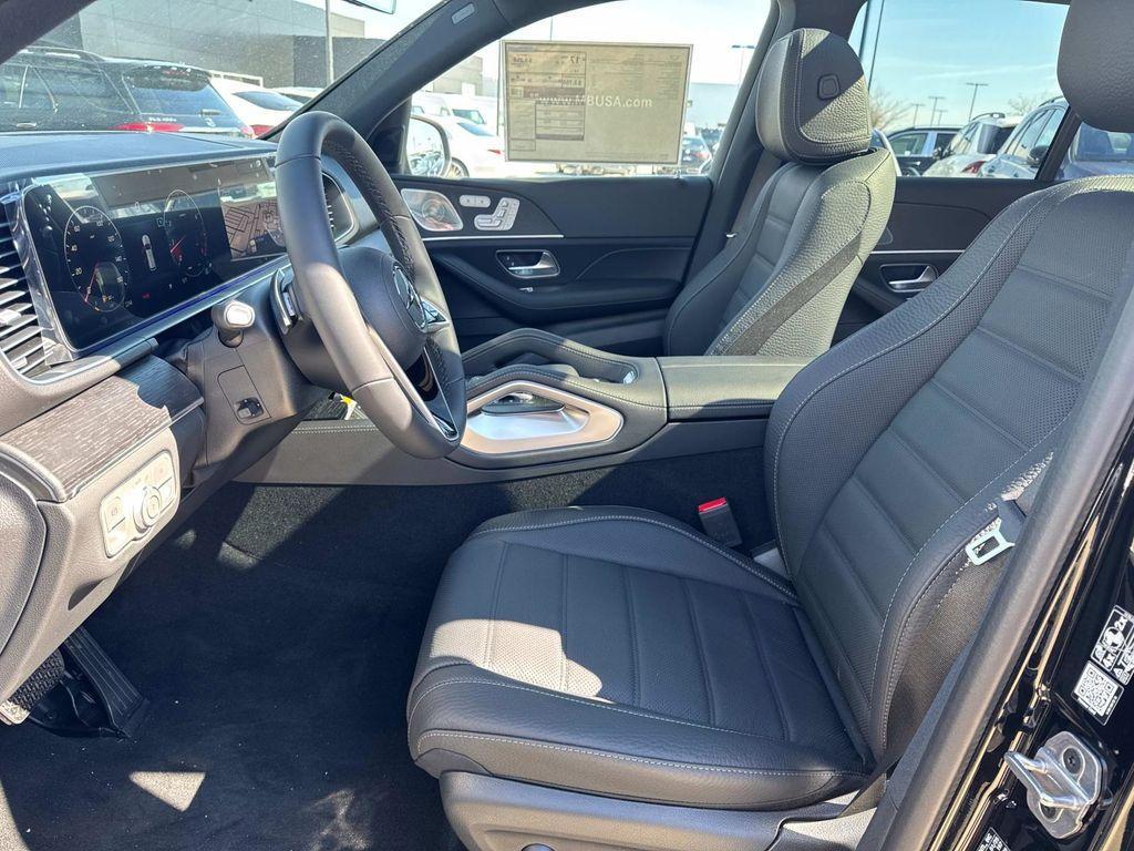 new 2025 Mercedes-Benz GLE 580 car, priced at $93,465