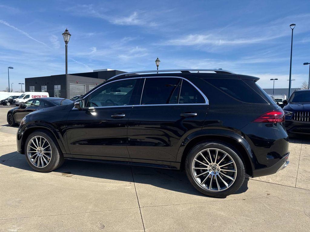 new 2025 Mercedes-Benz GLE 580 car, priced at $93,465