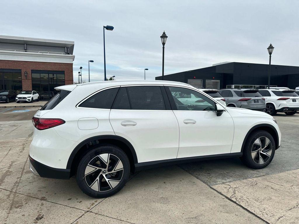 new 2024 Mercedes-Benz GLC 300 car, priced at $51,785