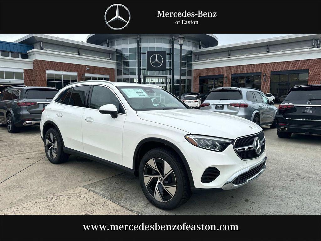 new 2024 Mercedes-Benz GLC 300 car, priced at $51,785