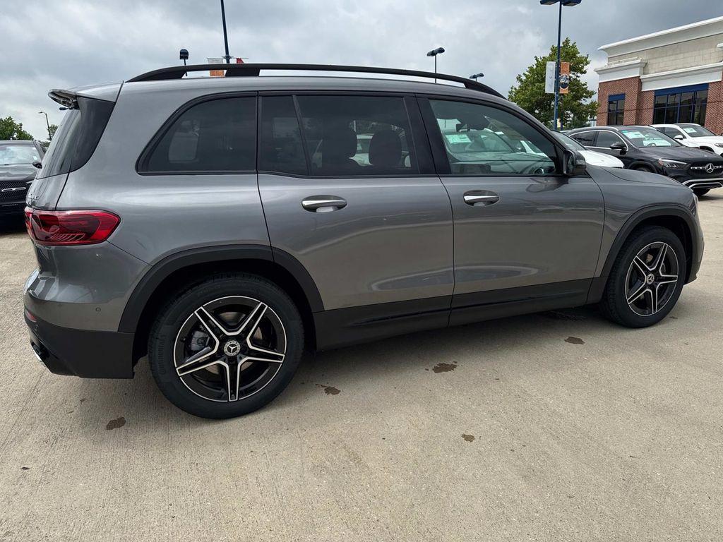 new 2025 Mercedes-Benz GLB 250 car, priced at $58,385