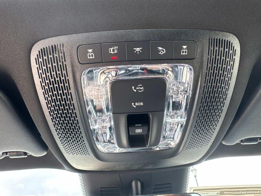 new 2025 Mercedes-Benz GLB 250 car, priced at $58,385