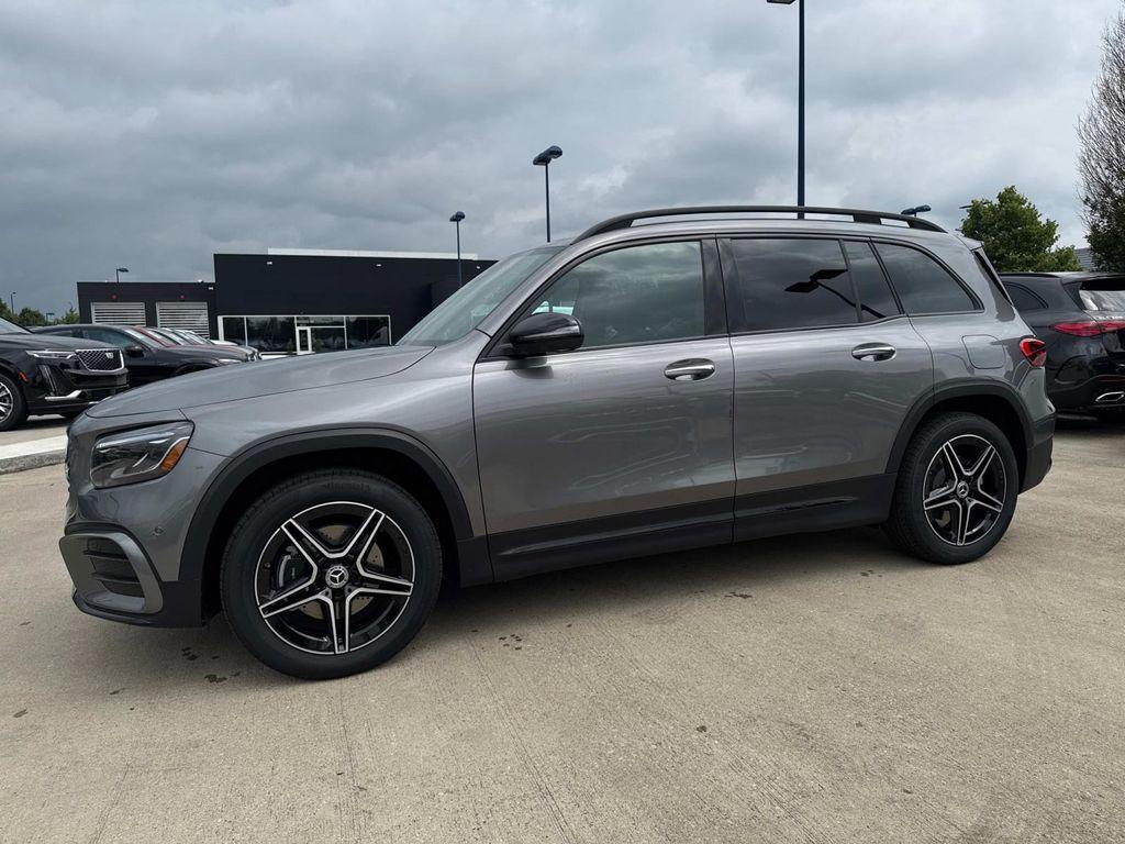 new 2025 Mercedes-Benz GLB 250 car, priced at $58,385